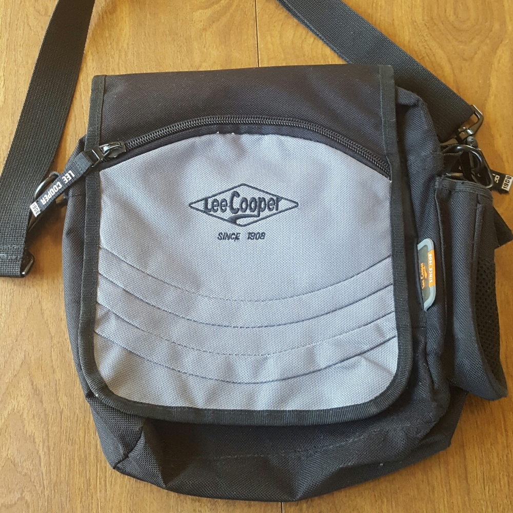 LEE COOPER BAG SATCHEL COURIER CROSS BODY ARTIST